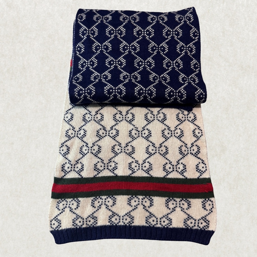 Vintage woolen scarf Gucci